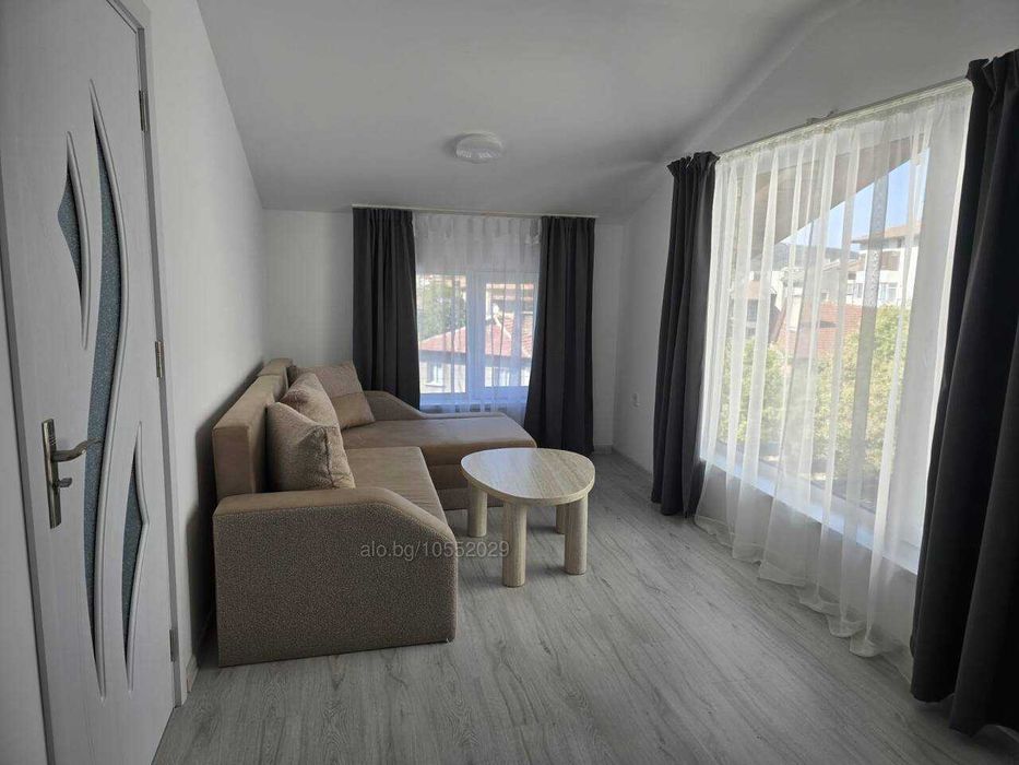 Дава се под наем Етаж от къща в Шумен, Военно училище - 75 кв.м за 357 € - Снимка #3