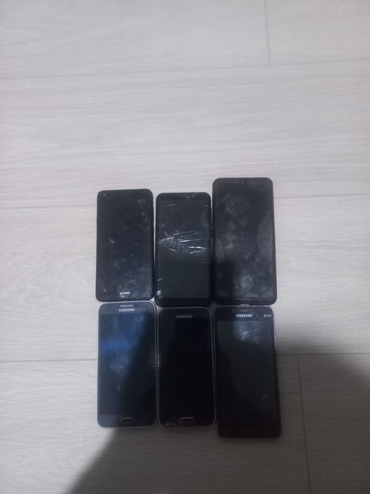 Продам смартфоны на запчасти