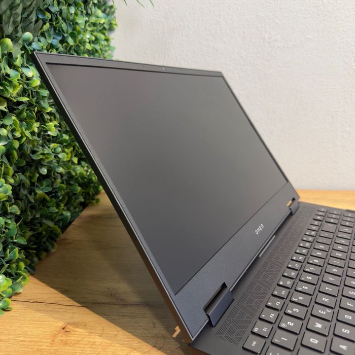 Laptop GAMING HP OMEN 15 AMD Ryzen 9 5900HX RTX 3070 SSD 1TB RAM 16GB - GARANTIE 12 LUNI | TrueShopPC