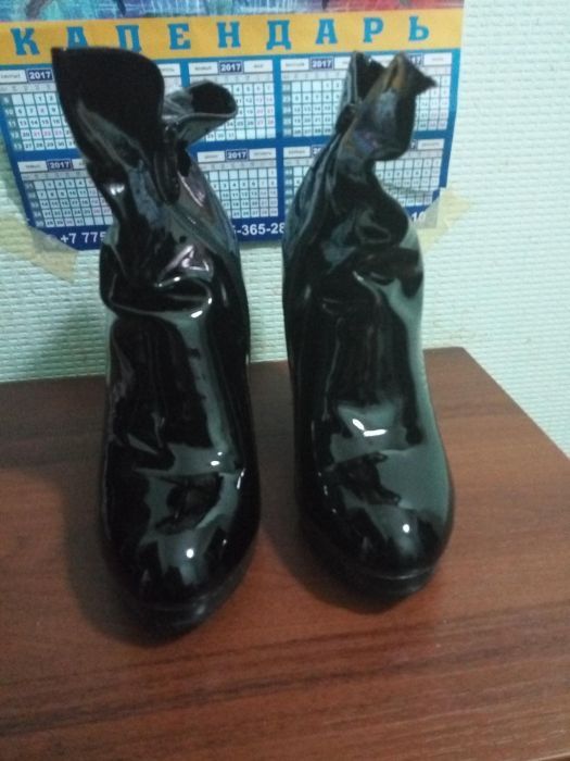 Продаются сапожки
