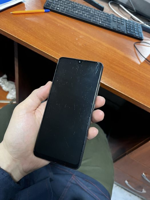 Samsung A32.                .