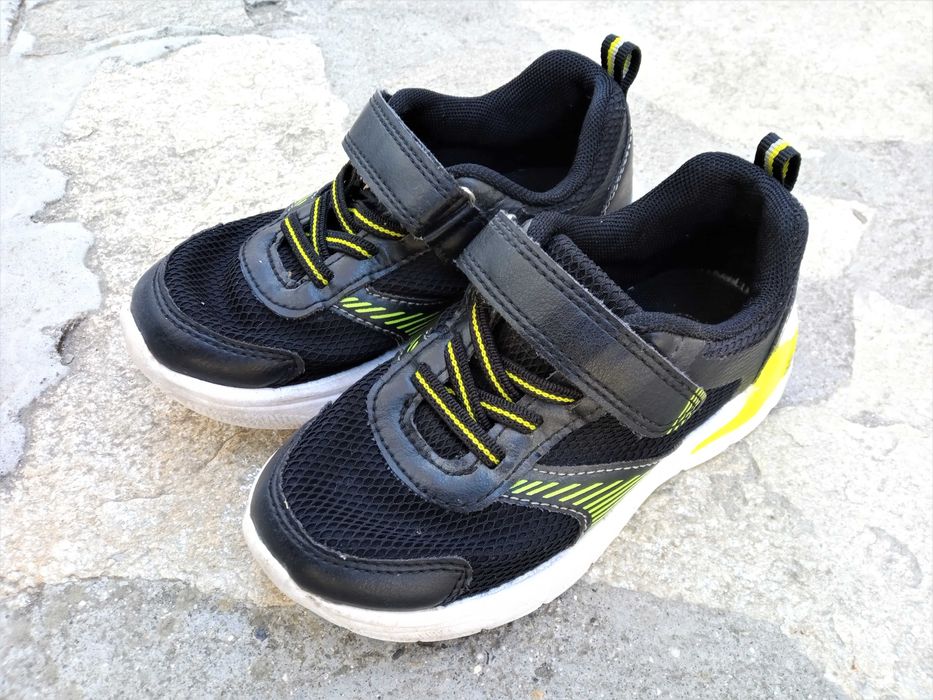 Детски Ботуши, Боти, Маратонки, пантофи... Разгледайте Снимките!