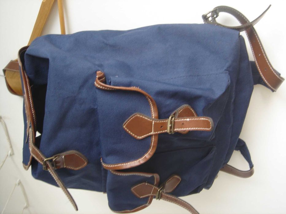 Продавам две раници