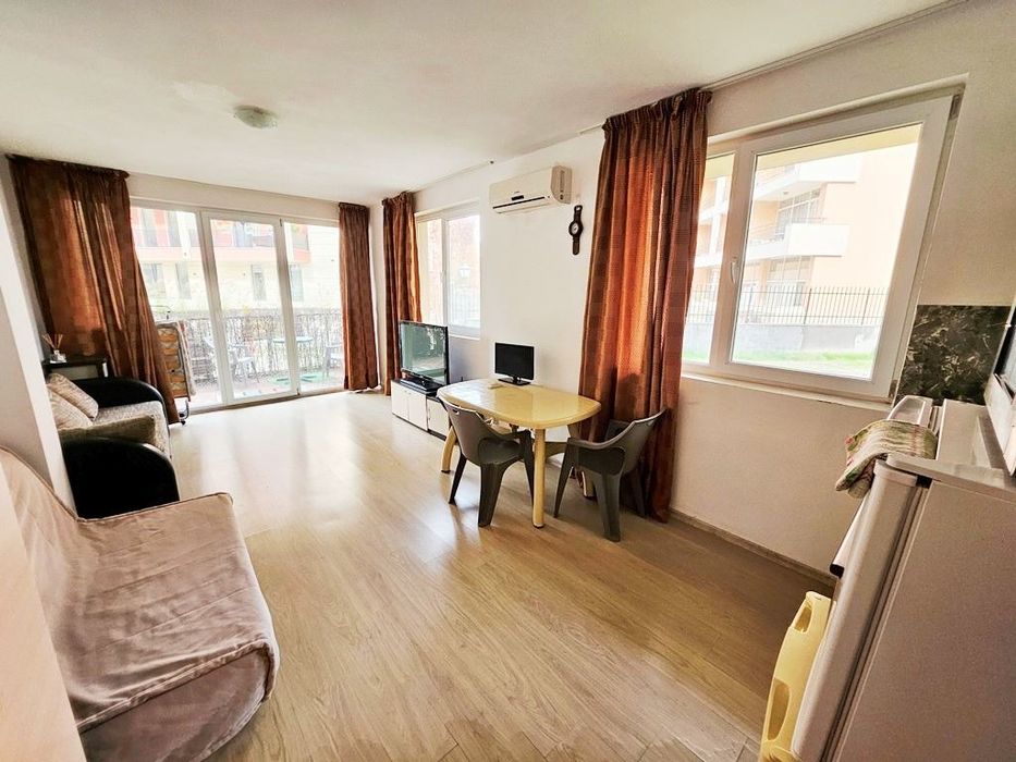 Продава се Едностаен апартамент в к.к. Слънчев бряг - 37 кв.м за 688 €/кв.м - Снимка #2