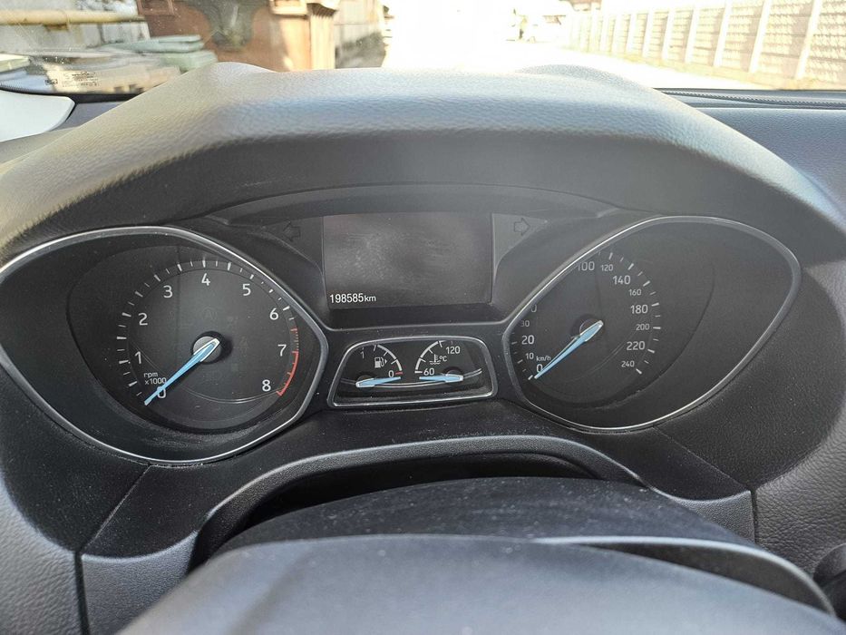 FORD Focus 2015 — imagine 3