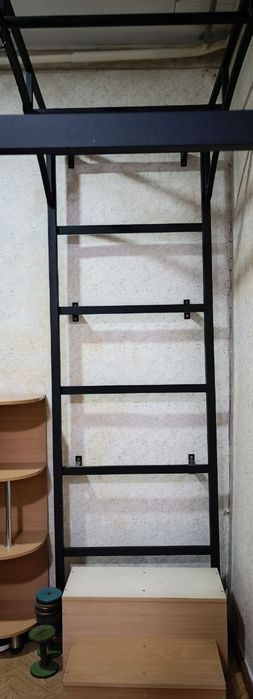 Шведская стенка. Спортивная стенка для дома.