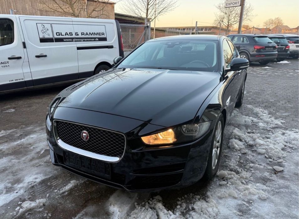 Jaguar XE 12/2015