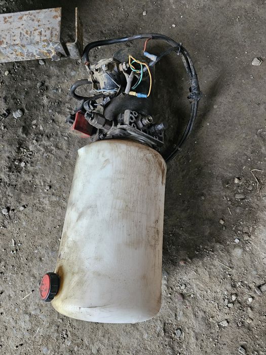 Pompa basculare electrica 12v bazin fisurat