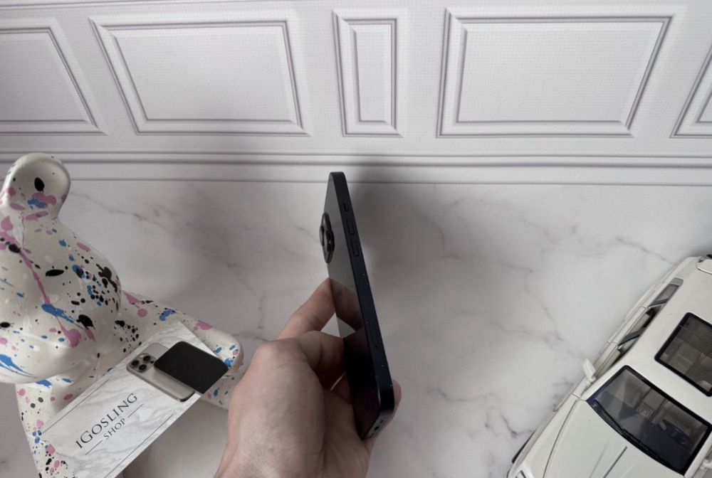 iPhone 13 128Gb с гарантией