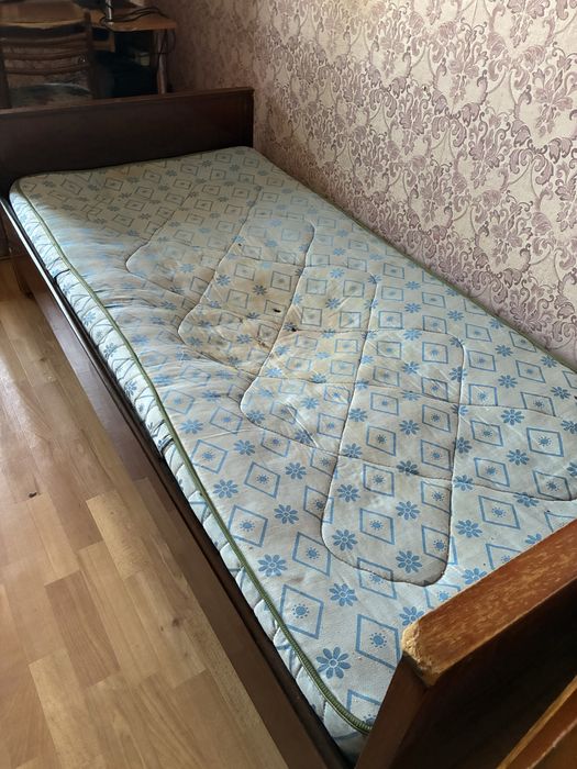 Кровать полуторка