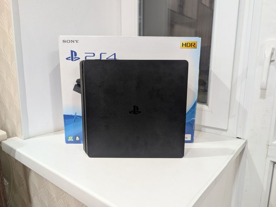 PS4 Slim (ПС4) + Топ Игры + 2 геймп.