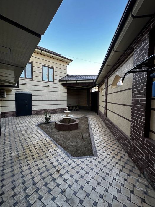 Чорсу евро дом 2.5соток 300кв.м 8комнат хороший ремонт со всеми удобст