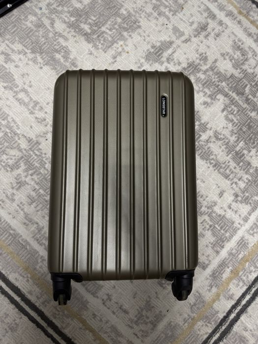 Чемодан для ручной клади