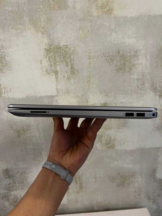 HP kompyuter 8/256gb