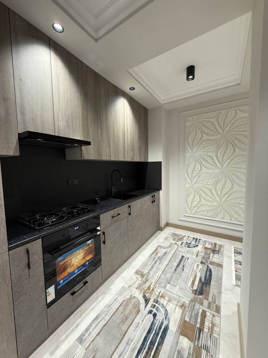 Юнусабад 13 квартал Новостройка 2/2/8 кирпичный дом