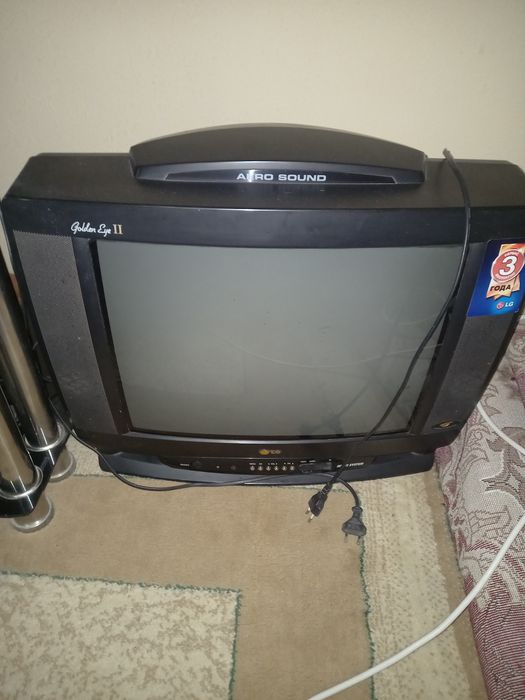 Телевизор б/у LG,холати яхши.