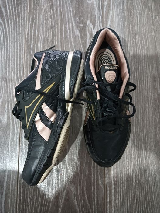 Adidasi Reebok nr 39