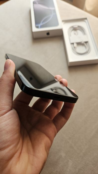 iPhone 16 Pro MAX - Като НОВ (2 Години ГАРАНЦИЯ)