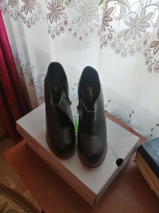 Обмен полу сапожки все разные .