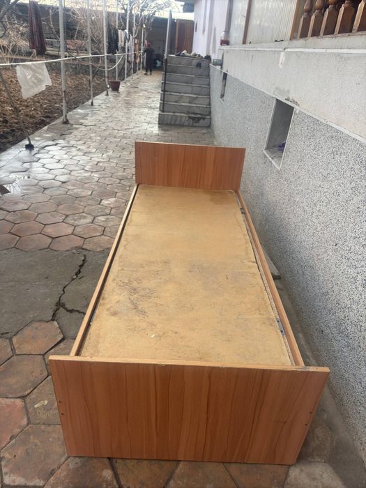 Kravatlar sotiladi. Holati yaxshi