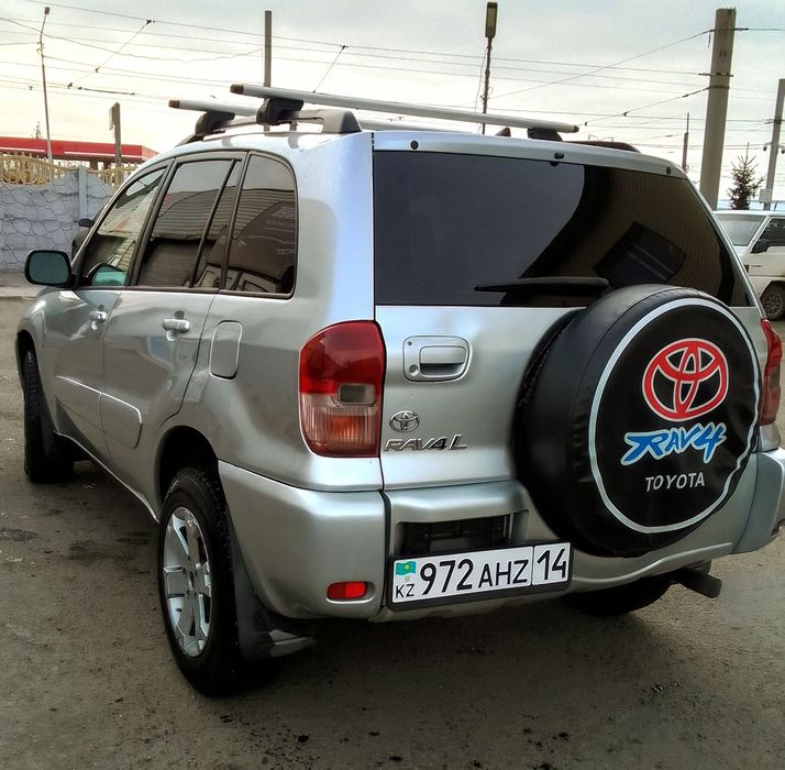 Продам таёта раф4