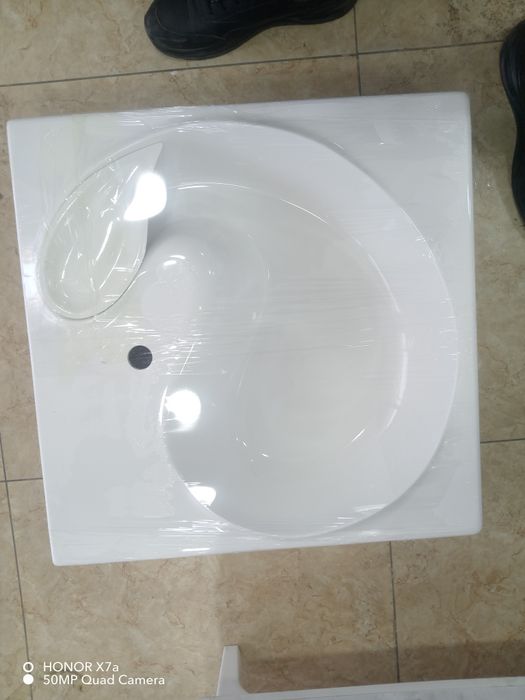 Kirmoshina ustiga Rakvina 696 000