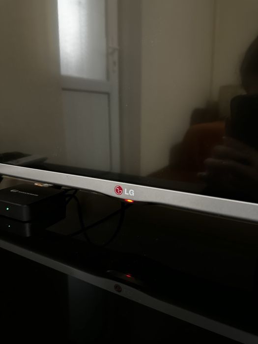 Телевизор LG 42 Дюйма