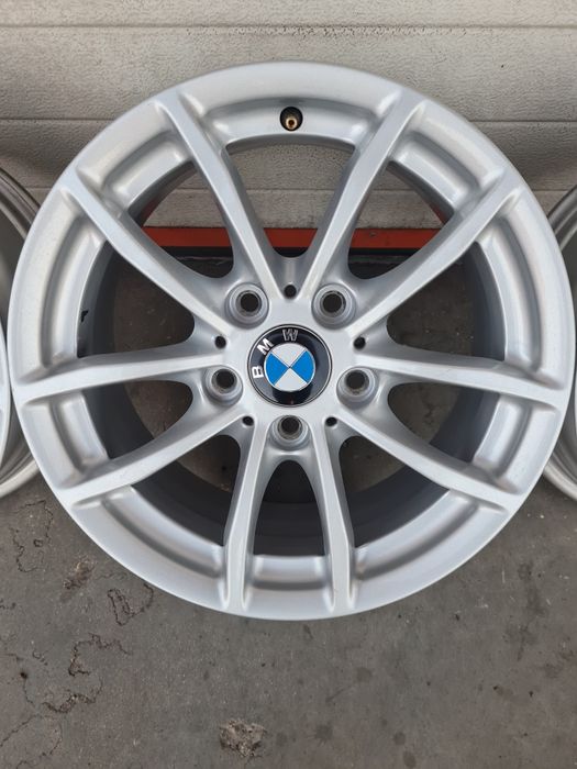 Оригинални джанти за BMW R16 5x120 ET40 7J