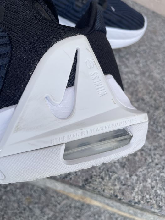 Nike LeBron Witness 6