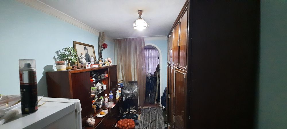 Квартира продаётся в Пахтазоре, 3 комнатная, 1-этаж, с мебелью и техни