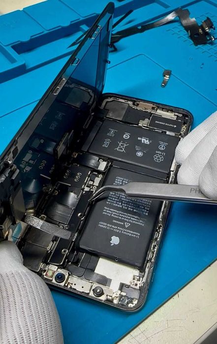 Reparații Telefoane - Display iPhone 6 – 17 Pro Max / Toate Modelele