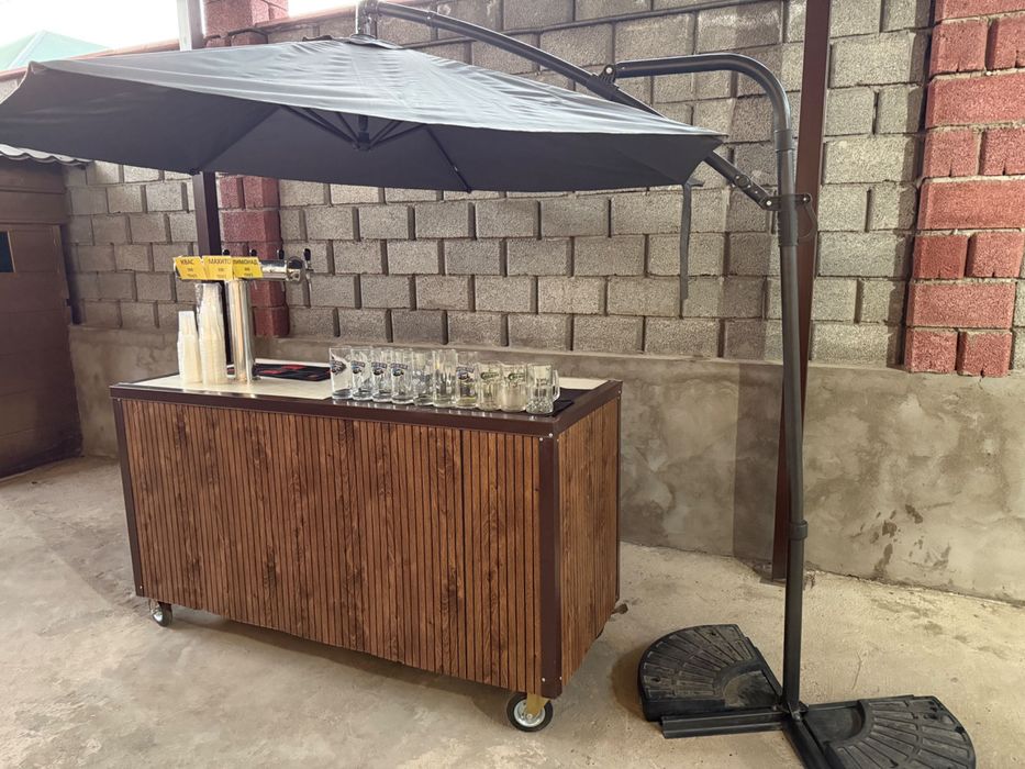 Продажа кваса , лимонад , прохладительных напитков .