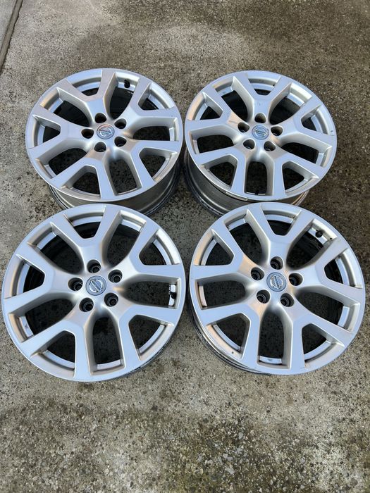 18 цола Nissan X-Trail