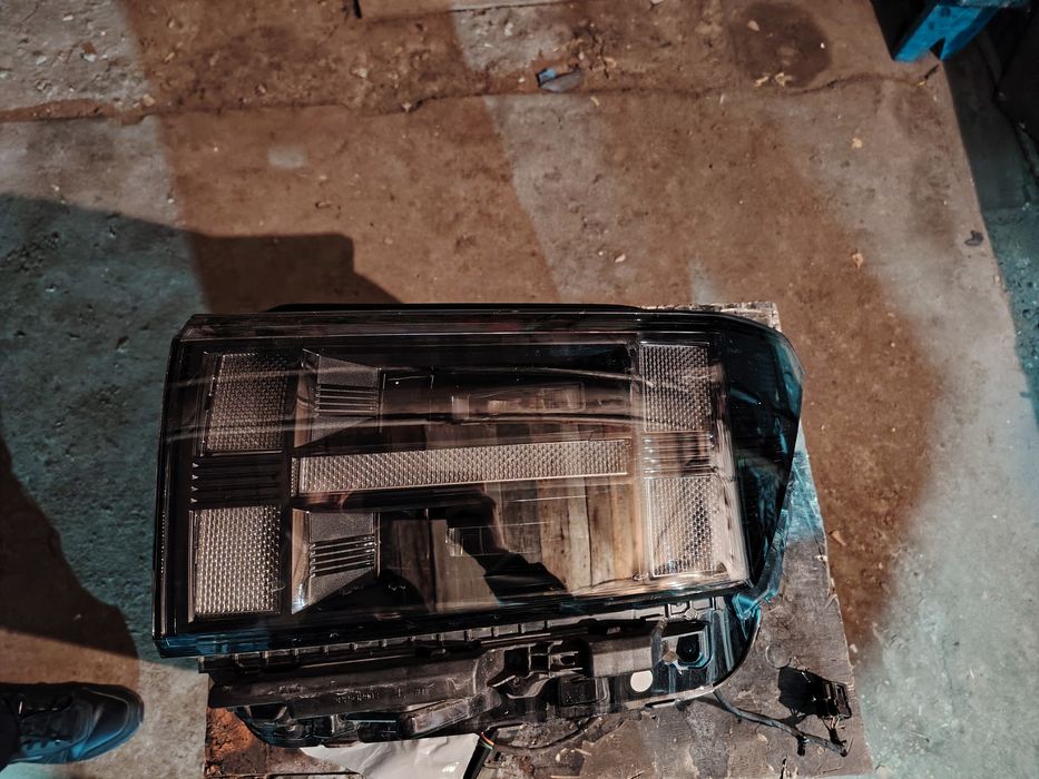 Фара Hyundai santa fe 2025