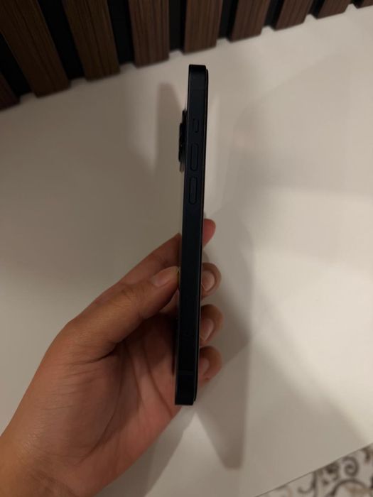 Продам айфон 13 128gb