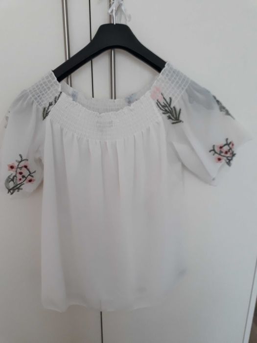 Дамска блуза ефирна с бродерии
