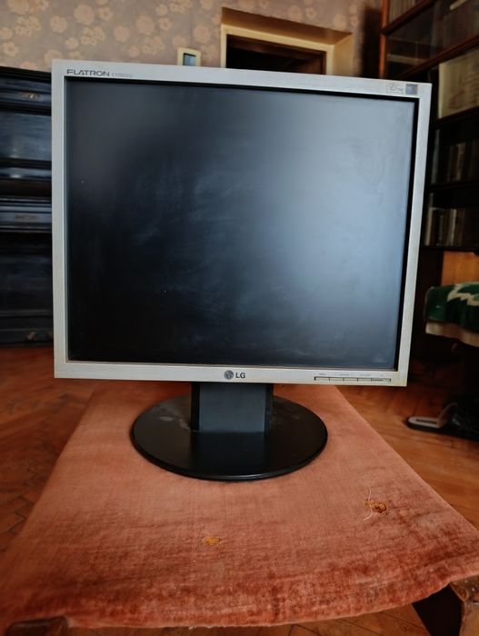 LG FLATROH l1750sq. оригинал.