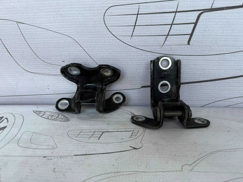 Balamale Ușă Stânga Spate Toyota Prius 3 XW30 2015 / 2009-2015 Cod OEM 6876020122 (5B2)