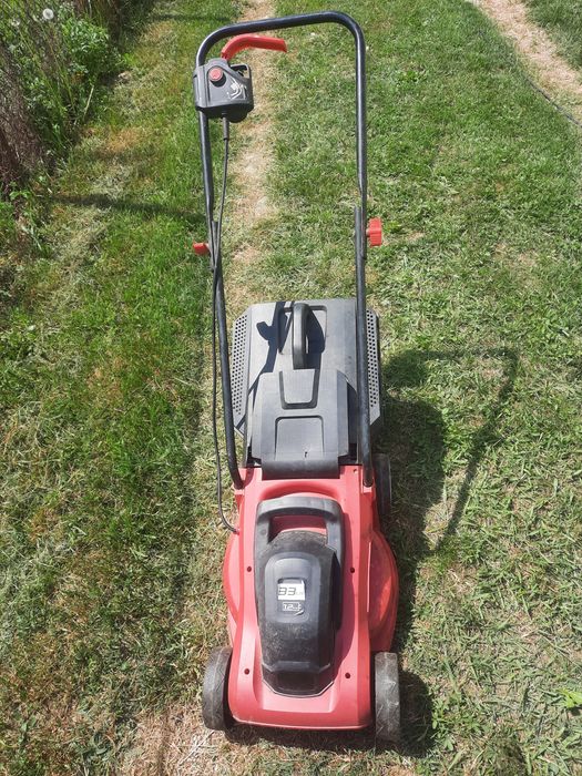 Masina tuns iarba gazon, 1.2Kw, 33cm, functioneaza f. bine