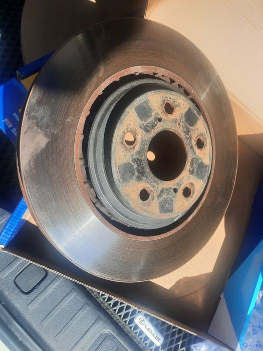 Продам диски тормозные