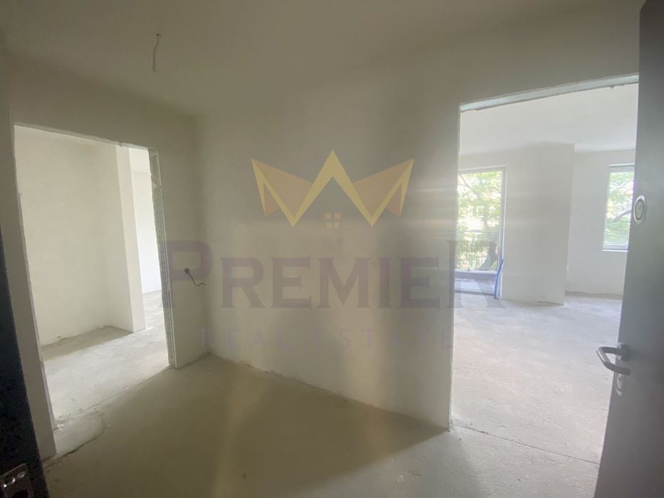 Продава се Двустаен апартамент в Перник, Център - 97 кв.м за 1400 €/кв.м - Снимка #10