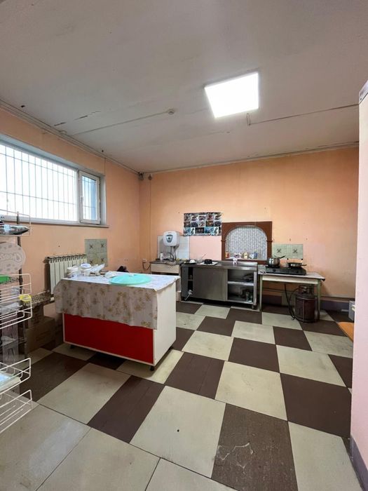 Сдам в аренду магазины