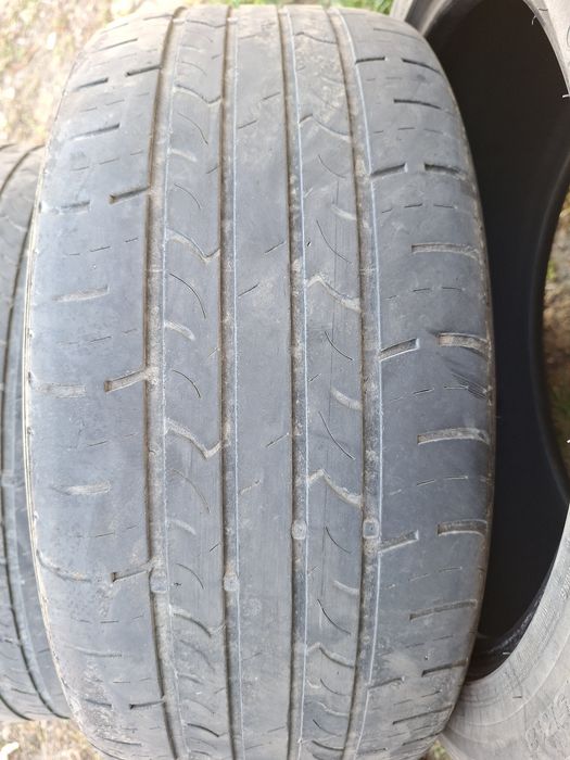 Продам шины 235/45/18