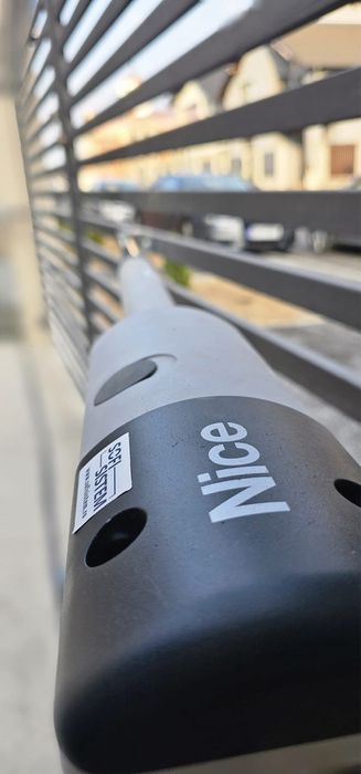 Automatizare poarta / usa acces curte / bariere