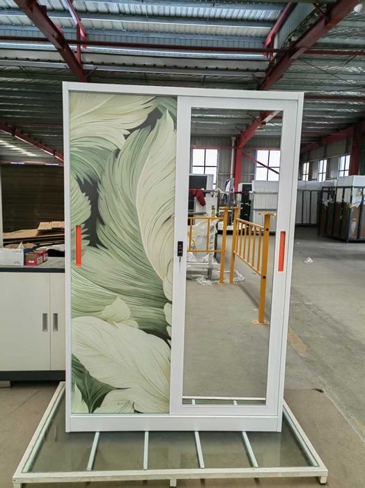 Шкаф для одежды в стильном дизайне/Rangli dizayndagi kiyim shkafi