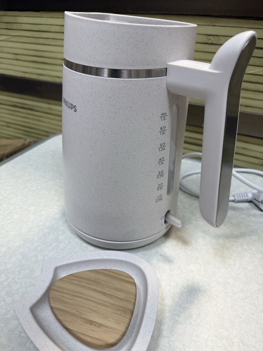 Електрическа кана Philips HD9365/10