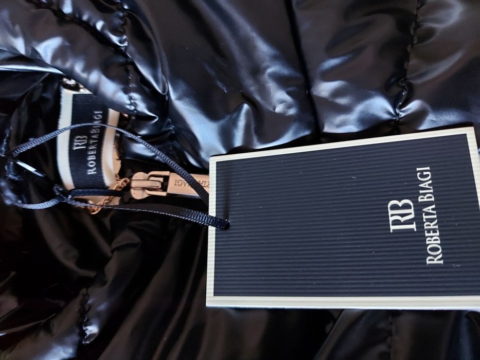 Куртка чёрном цвете размер 46