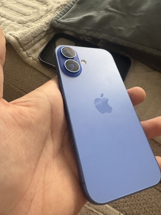 Продам муляж айфон 16