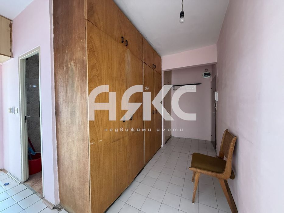 Двустаен  обзаведен апартамент в кв. Младост 3 до МЕТРОСТАНЦИЯ