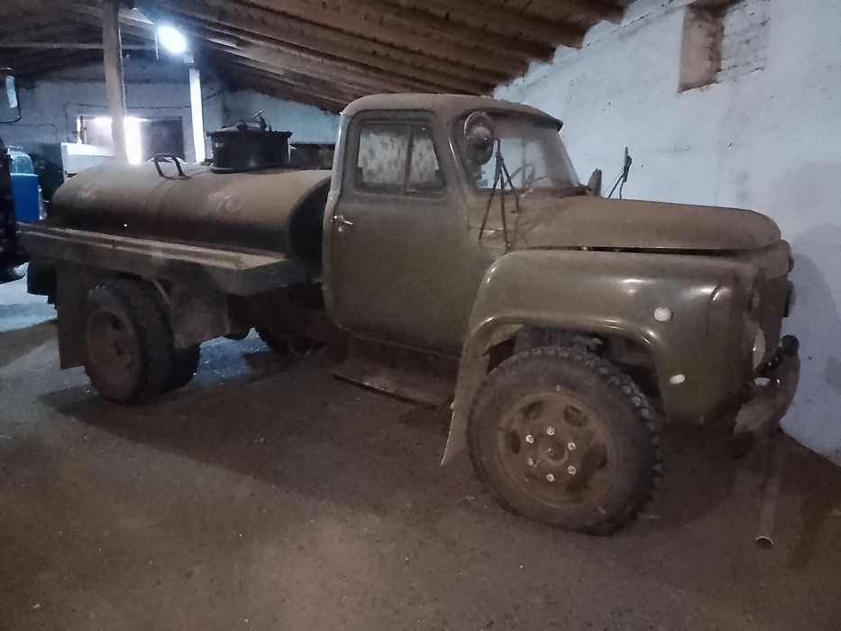 Продам бензовоз газ-52